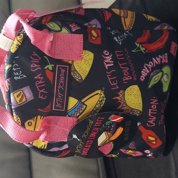 BETSEY JOHNSON Taco Insulated Lunch Tote - Picture 8 of 10